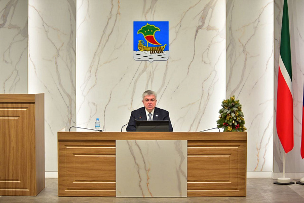 Итоги-2025: поддержка семей участников СВО, жилье, здравоохранение, образование и строительство