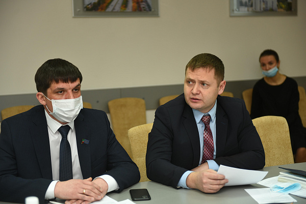 Мэриядә Шәһәр Советының даими комиссиясе утырышы узды