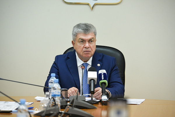 Наиль Магдеев обозначил сроки завершения ремонта Инфекционной больницы