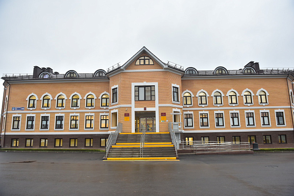 В Набережных Челнах открыли православную гимназию