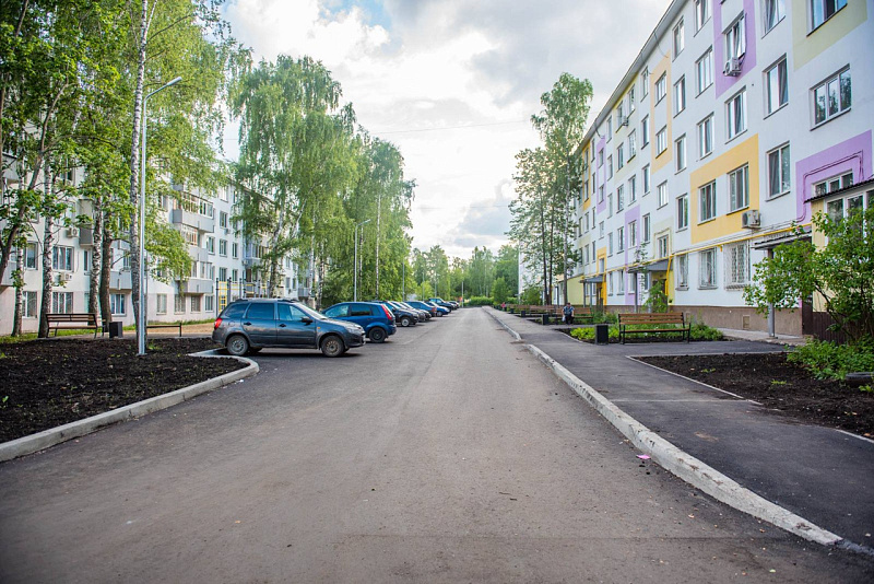 Наиль Магдеев оценил ход благоустройства 7-го комплекса в поселке ГЭС