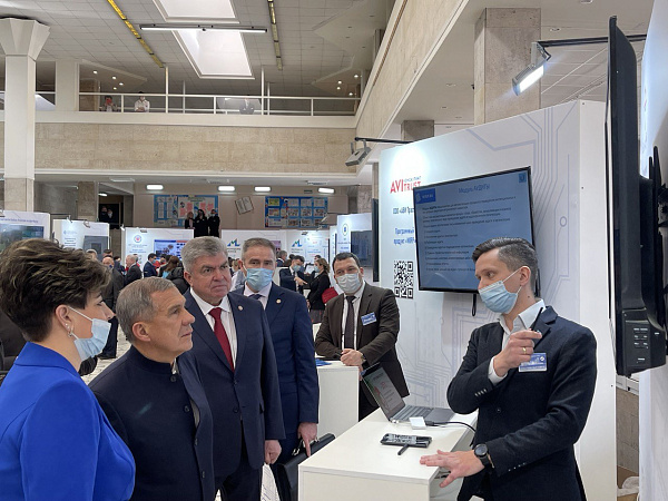 Рөстәм Миңнеханов Шәһәр Советы утырышында катнашты