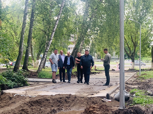 «Наш двор»: в 23 комплексе ведется масштабное благоустройство