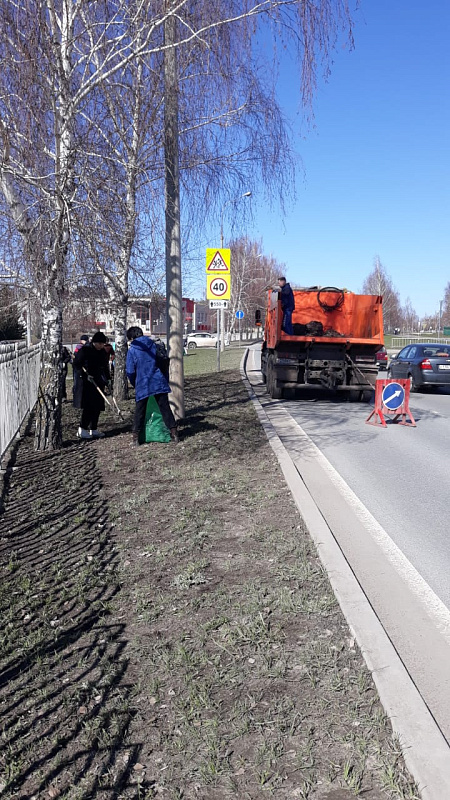 Чаллылылар урамнарны җыештырырга чыктылар