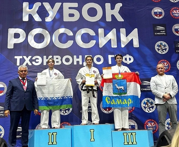 Чаллы кызы тхэквондо буенча Россия Кубогы чемпионы булды