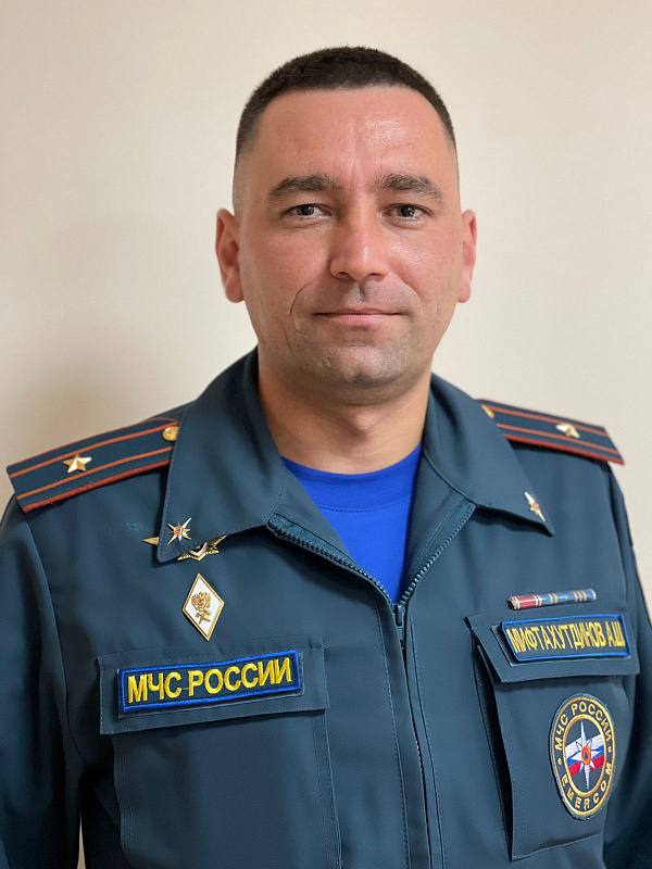 Мэр города представил нового руководителя 15 пожарно-спасательного отряда
