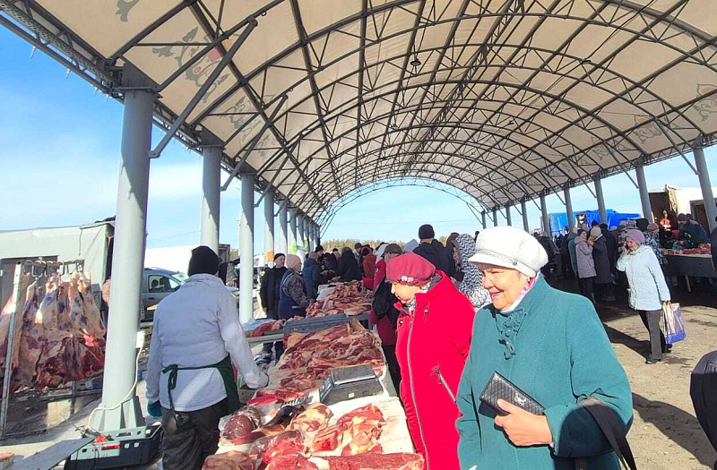 Сельхозярмарки продолжаются на трех площадках города