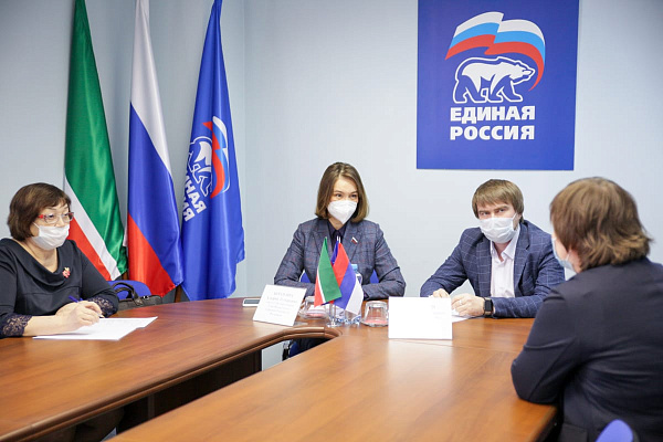 Әлфия Когогина сәламәтлек саклау мәсьәләләре буенча гражданнарны кабул итте