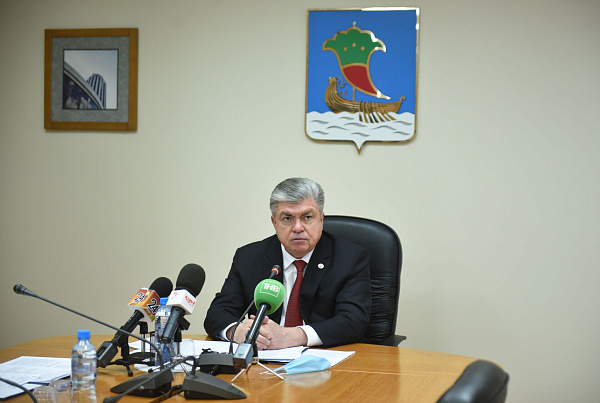 Наил Мәһдиев: «Көн тәртибендә төп мәсьәлә - вакцинация турында»