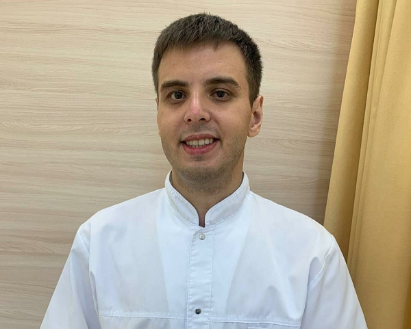 Шәһәр поликлиникасында күрмәүче массажист эшли