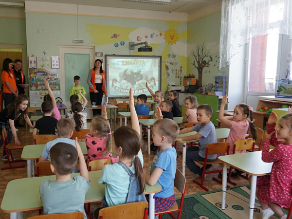 Дошкольники изучают водные ресурсы земли со специалистами