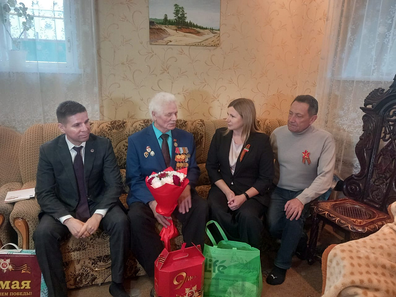 Ирина Сагидуллина навестила ветеранов