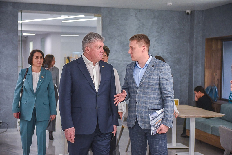 Челнинец признан «Лидером строительной отрасли» в национальном конкурсе
